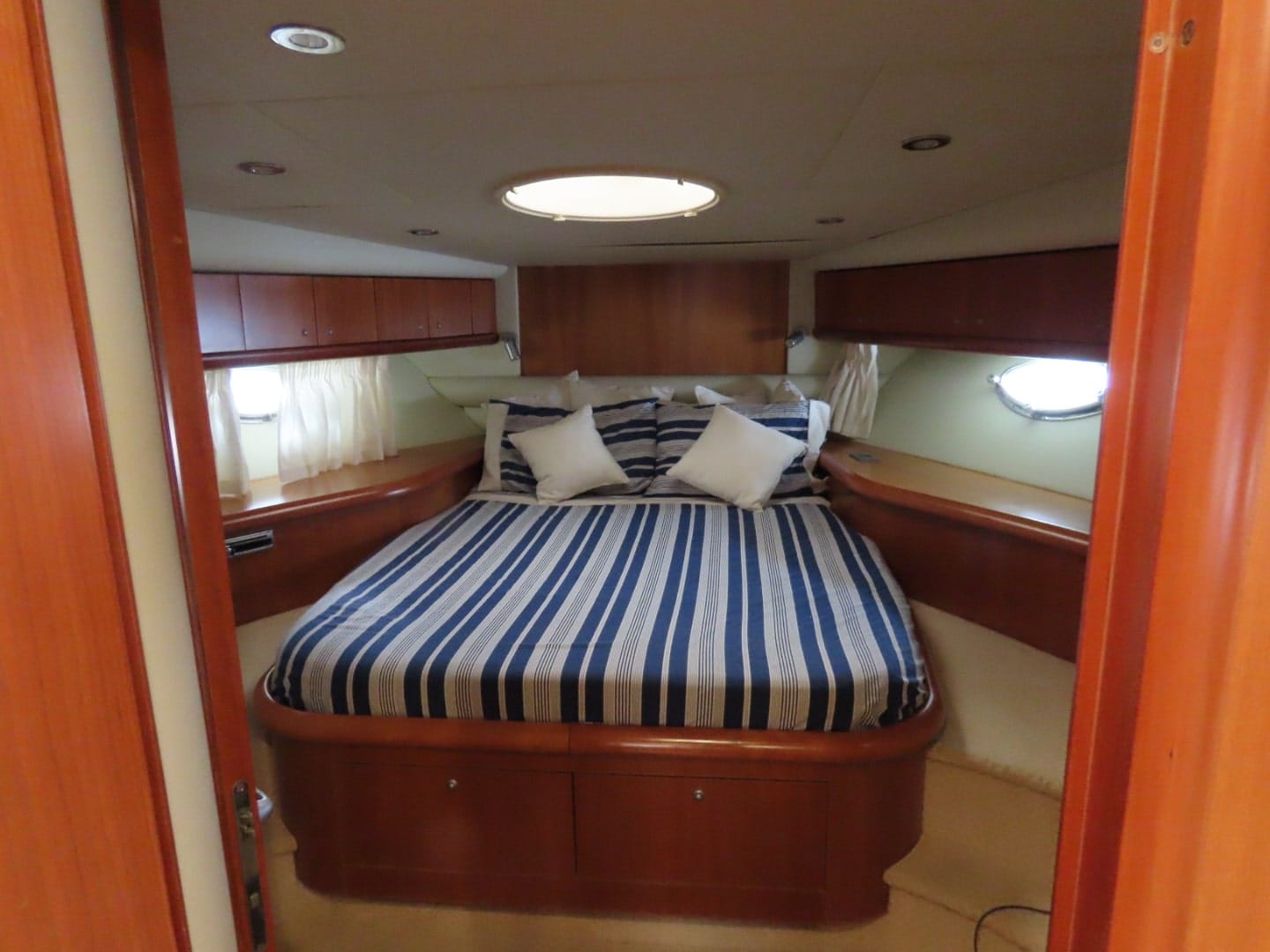 Sunseeker Predator 64ft slider img