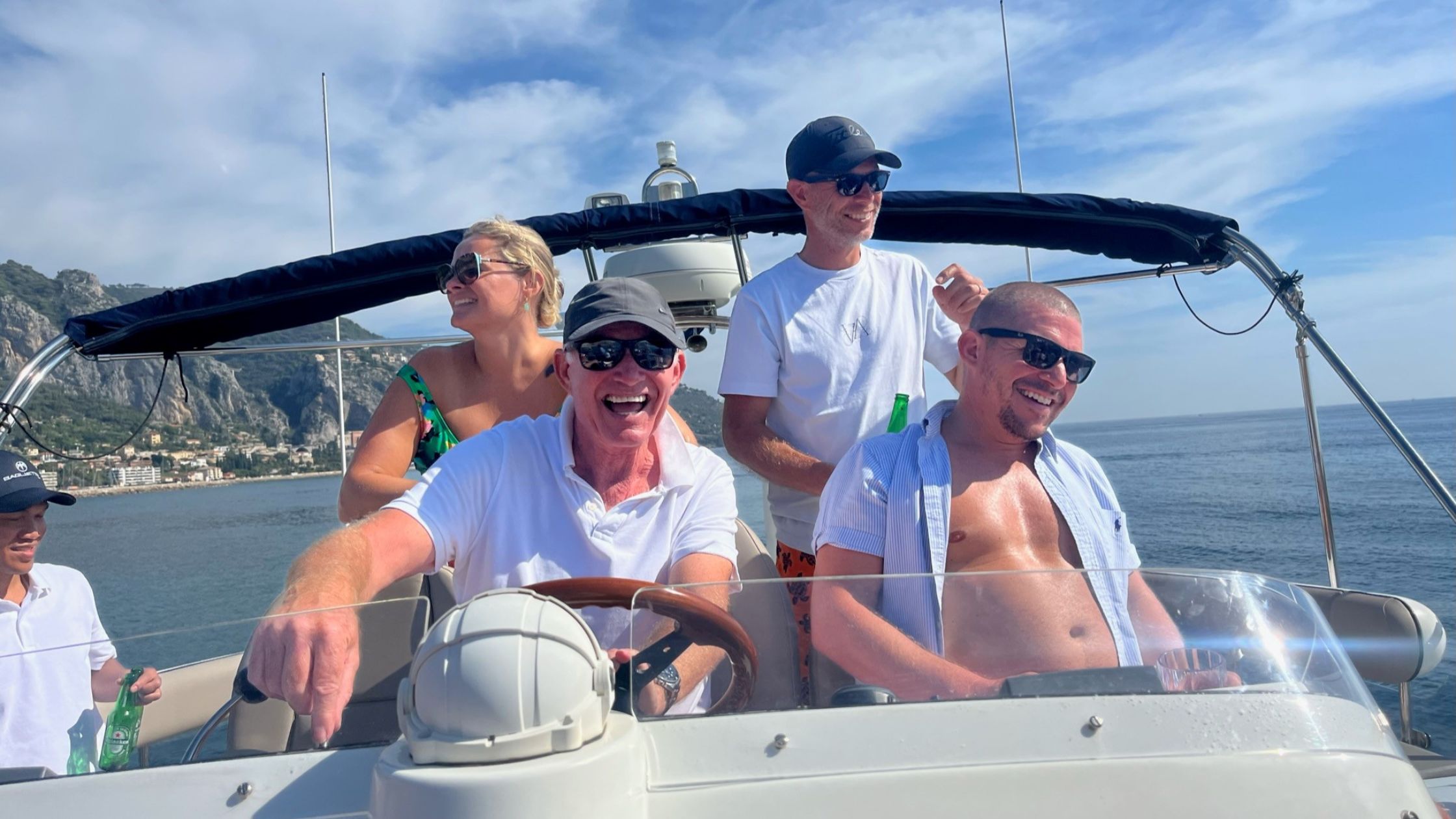 (Banner) From New York to Nice: Why American Travellers Prefer Luxury Yacht Charters Mediterranean Adventures