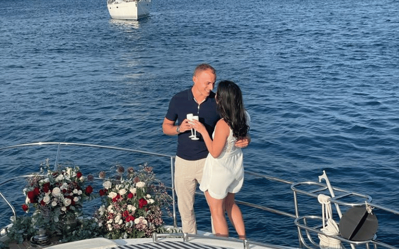 A Romantic Cruise Along the Classic Riviera Shore