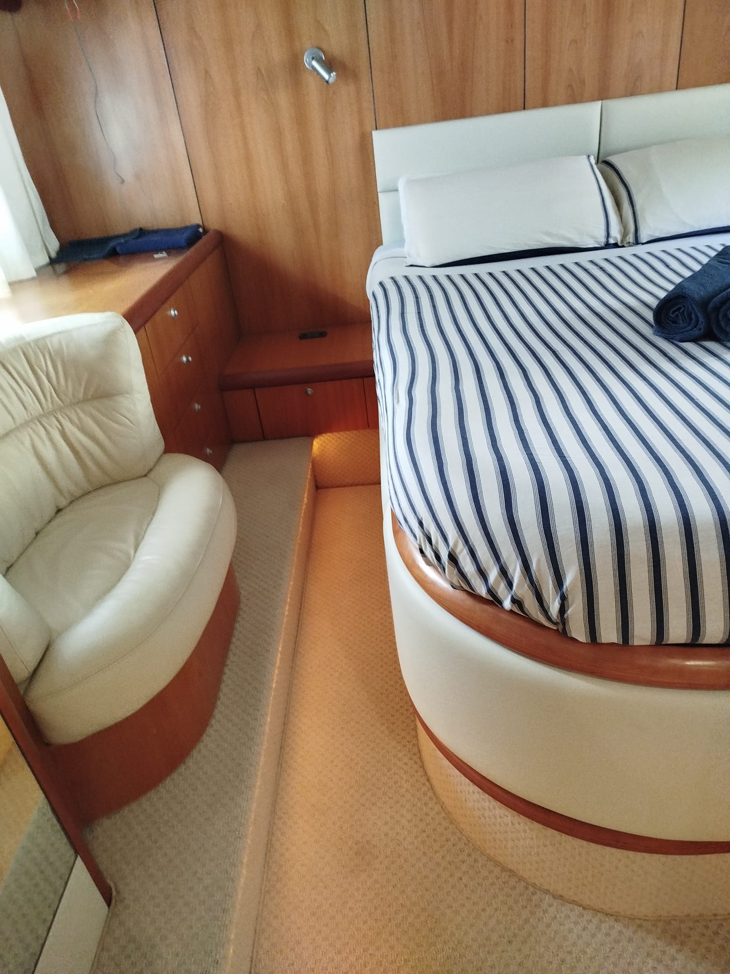 Sunseeker Predator 64ft slider img